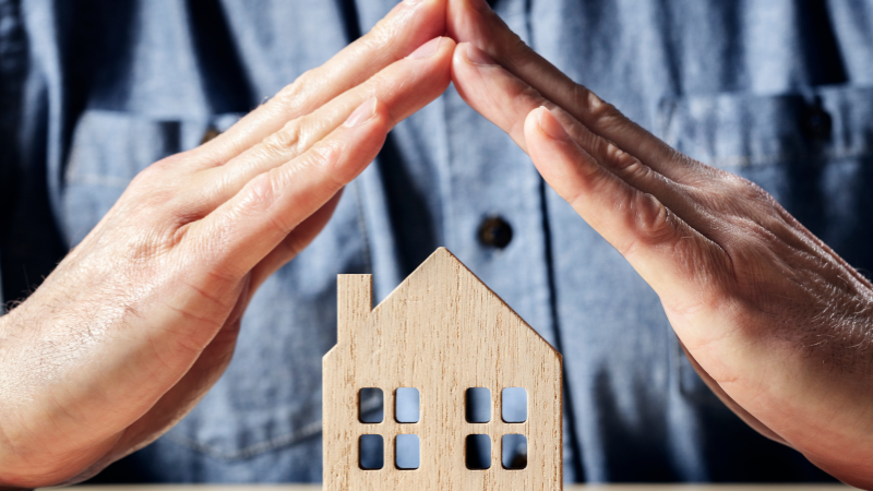 Estate-e-sicurezza-domestica-perche-la-polizza-casa-con-garanzia-furto-e-essenziale-800x450